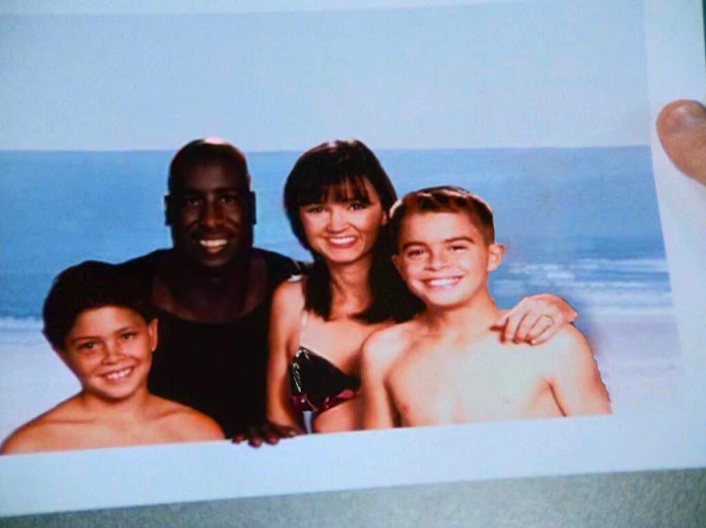 Photoshop solving George Constanza's airbrushing problem