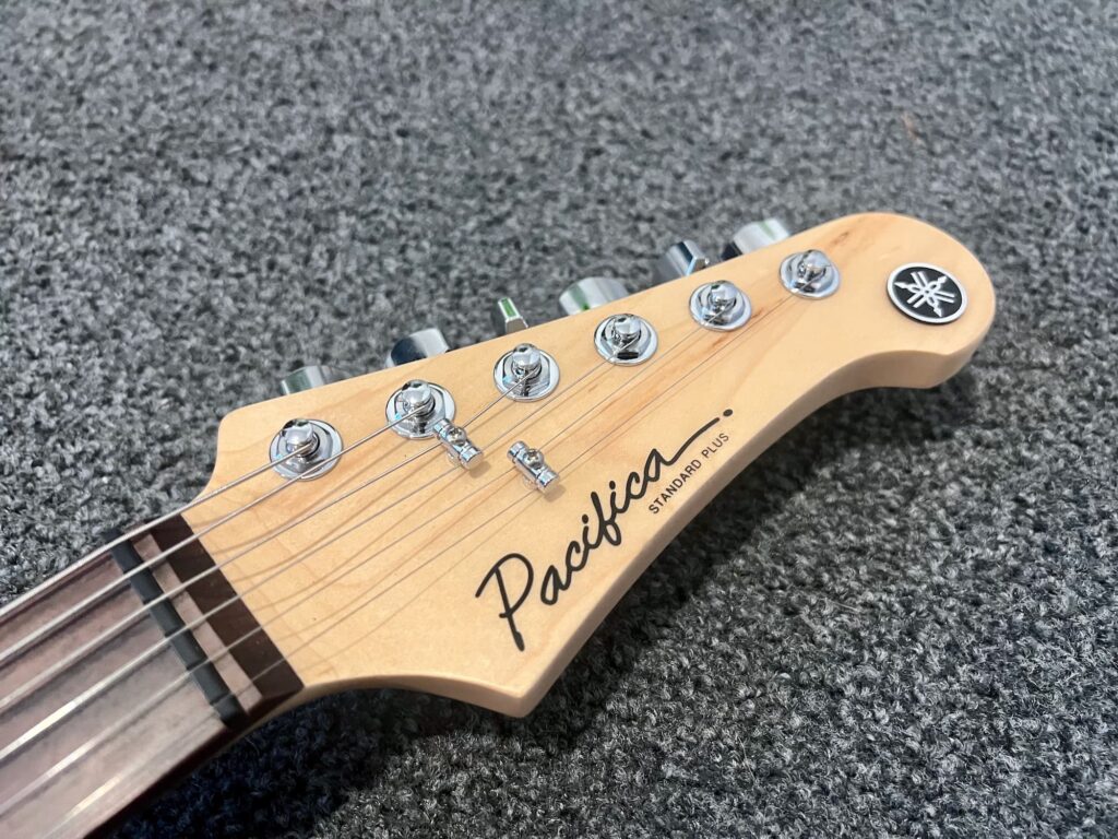 Yamaha Pacifica Standard Plus PACS12 Ash Pink 2