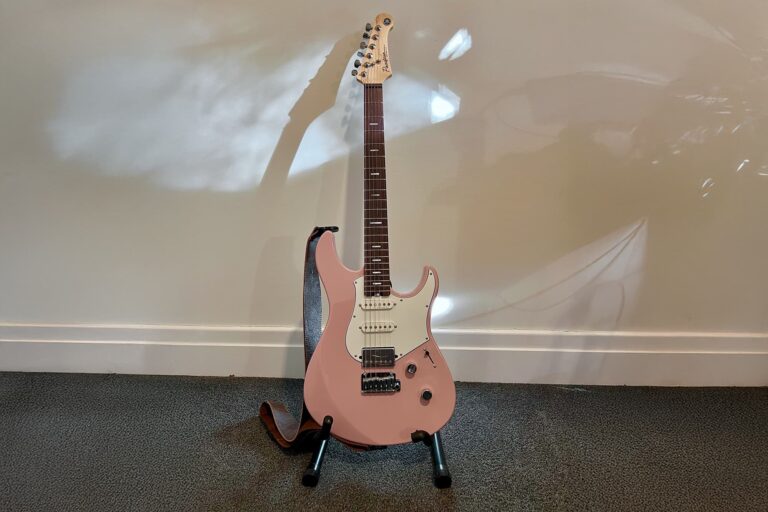 Yamaha Pacifica Standard Plus PACS12 Ash Pink 6